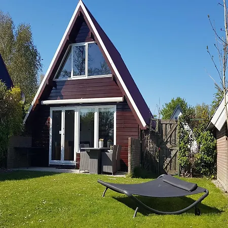 Near Coast, Cleaning Included * Tuitjenhorn