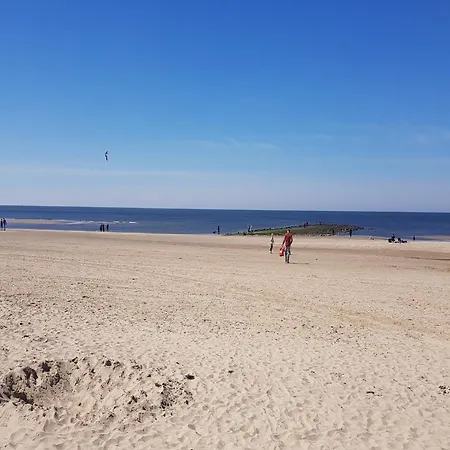 Semesterbostad Near Coast, Cleaning Included *